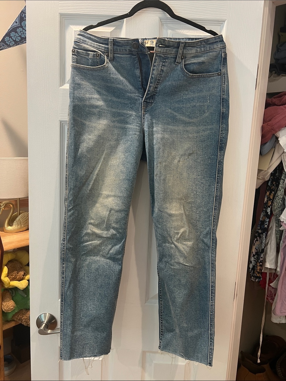 Free People Faded Blue Ankle Cropped Jeans